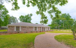 1206 Sunset Drive, Canton, MS 39046