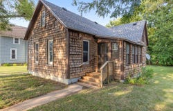 1015 Bluff Street, Beloit, WI 53511