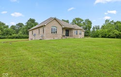 6091 W Hellis Drive, Muncie, IN 47304