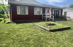 1959 STONEHENGE Road, Springfield, IL 62702