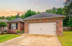 1365 Acuff Lane, Conway, AR 72034
