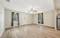 213 N Holly Avenue, Sherman, TX 75092