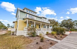 102 Goldfish Ct, Port St. Joe, FL 32456