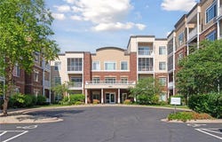 8200 W 33rd Street, Saint Louis Park, MN 55426