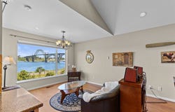 238 SW 27TH ST, Newport, OR 97365