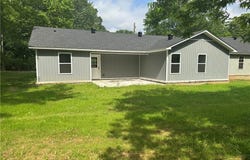 657 S Detroit Avenue, Russellville, AR 72801