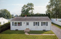 1677 GLENN ROAD, LANCASTER, PA 17601