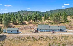 5905 RIVER BND WAY, FRUITLAND, WA 99129