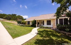 1220 Victory, Kerrville, TX 78028