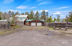 1747 W Roseberry Road, Donnelly, ID 83615