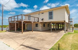 76 Sailfish Landing, Port Lavaca, TX 77979