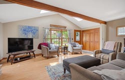 43 W Cherry Avenue, Zeeland, MI 49464