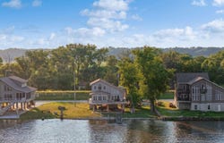 503 Edgewater Beach Road, Burlington, IA 52601