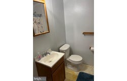 202 WAYNE AVENUE, WILLIAMSTOWN, NJ 08094