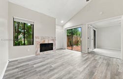 4120 Palm Bay Cir, West Palm Beach, FL 33406