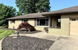 2288 Ritz Manor Drive, Uniontown, OH 44685