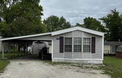 942  Sherman Ave, Creston, IA 50801