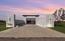 304 Tomcat Ln., Laredo, TX 78045