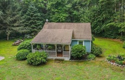 27 Kingsbury Rd, Norfolk, MA 02056