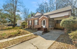 402 8th Ave., Hattiesburg, MS 39401