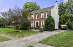 11713 Robindale Rd, Louisville, KY 40243