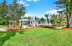 102 W NORTH BRANCH Road, RUSKIN, FL 33570