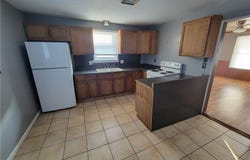 1605 Parkview Avenue, St Joseph, MO 64504