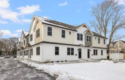 2907 Post Road, Warwick, RI 02886