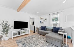 30 Aubrey St, Summit City, NJ 07901-1466