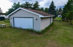 N9423 BRUNETTE LN, Crivitz, WI 54414