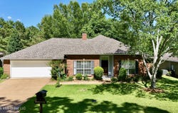 8 Parkview Road, Clinton, MS 39056