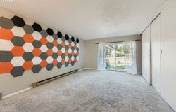 1720 NE HOGAN DR, Gresham, OR 97030