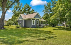 300 W Main Street, Walnut Grove, MO 65770