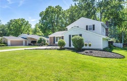 6424 Brighton Drive, North Olmsted, OH 44070