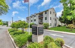 231 Atlantic Street, Keyport, NJ 07735