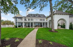 12265 N Ogden Point Road, Syracuse, IN 46567