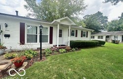 3043 Fairlawn Drive, Columbus, IN 47203