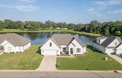 170 Ridgeway Dr, Starkville, MS 39759