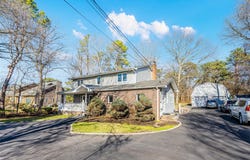 1170 Carlls Straight Path, Dix Hills, NY 11746