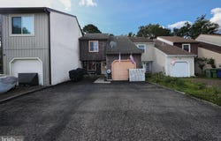 20 QUEEN ANNE COURT, MARLTON, NJ 08053