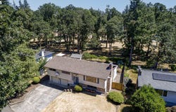 6930 OAKRIDGE DR, Gladstone, OR 97027