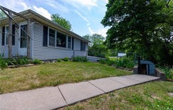 3649 N Wayne Avenue, Kansas City, MO 64116