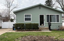 492 Franklin Avenue, Cuyahoga Falls, OH 44221