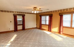 4883 S Reeves Rd, Scottsburg, IN 47170