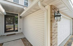5794 Oakwood Ave NE, CedarRapids, IA 52402