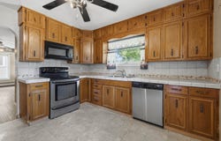 1515 1st St, Minot, ND 58701