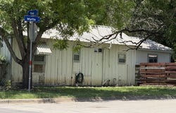 852 Tivy St, Kerrville, TX 78028
