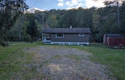 250 Turrell St, Lopez, PA 18628