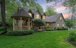 2082 Blackberry Lane, Howell, MI 48855