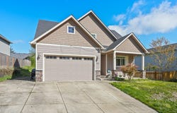 924 PARK ST, Sweet Home, OR 97386